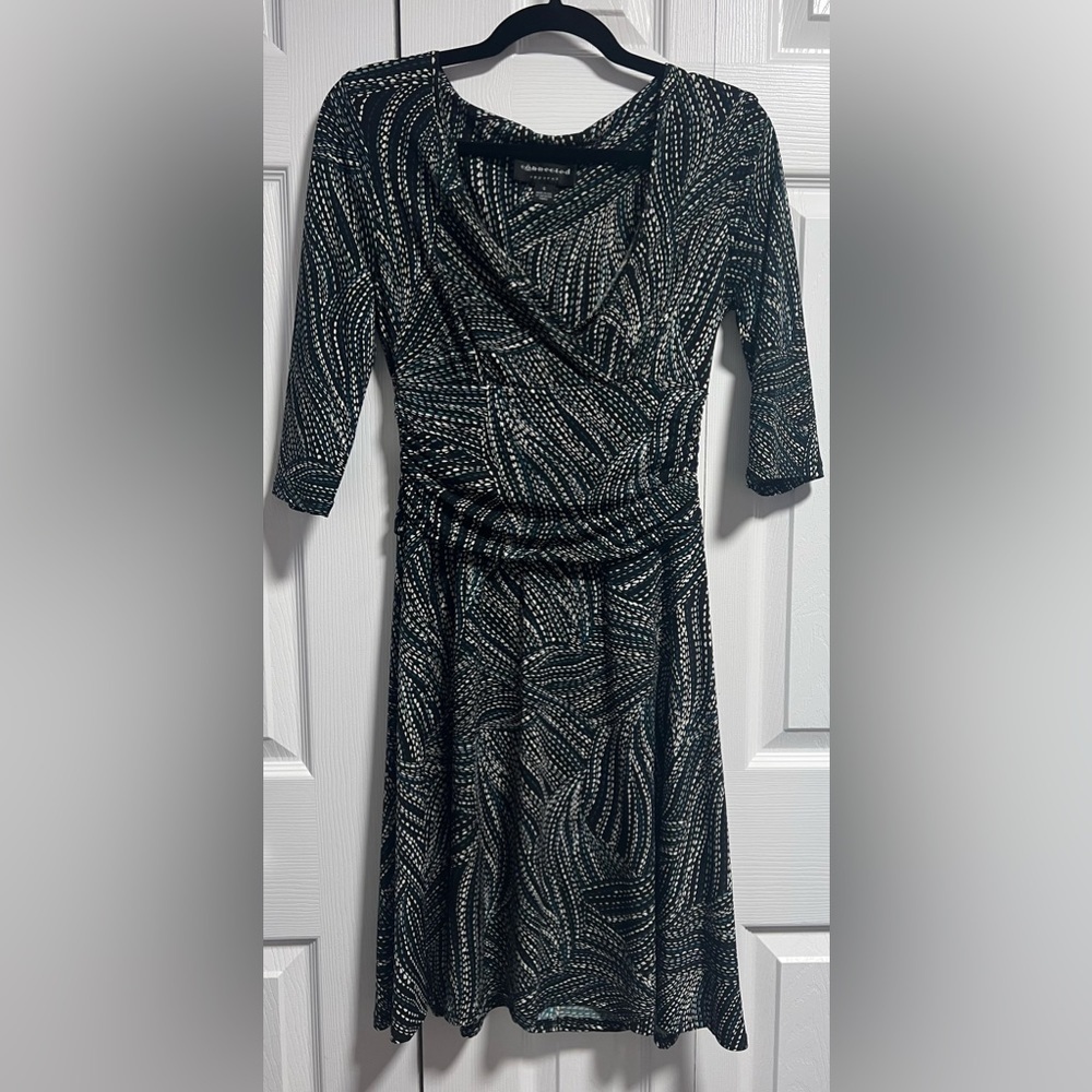 Connected Apparel 3/4 Sleeved V Neck Dress